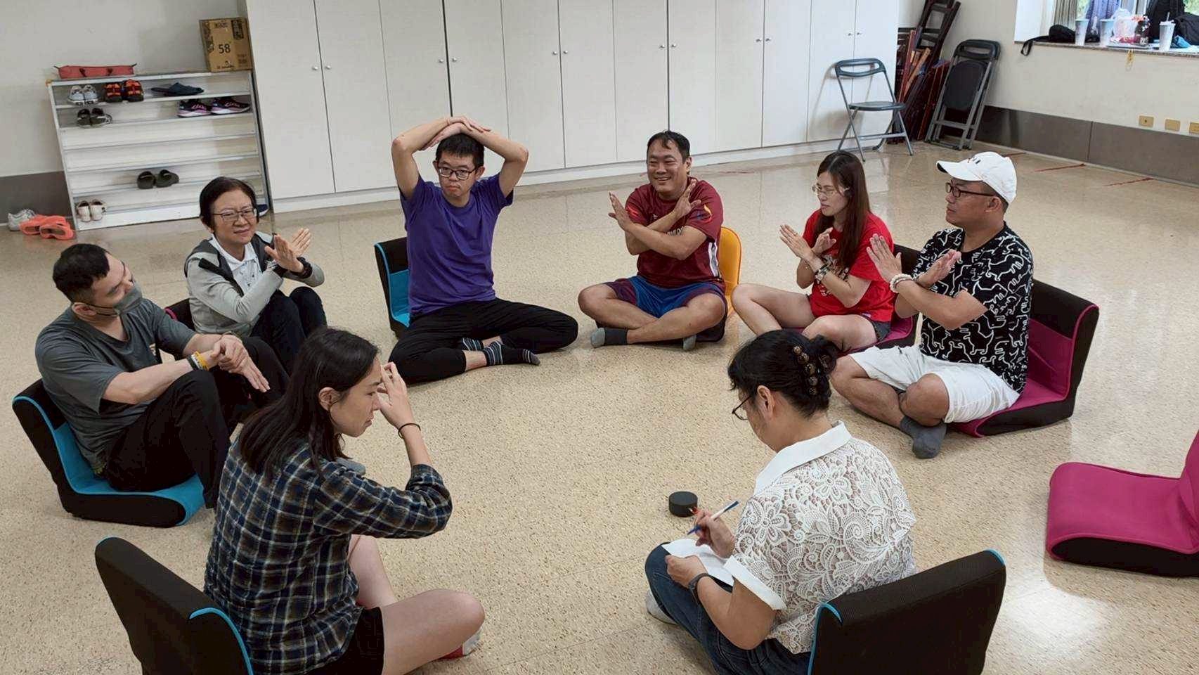 LINE_ALBUM_20260628(日)「共感同行」聽障者家庭多元療癒支持方案。_260630_111