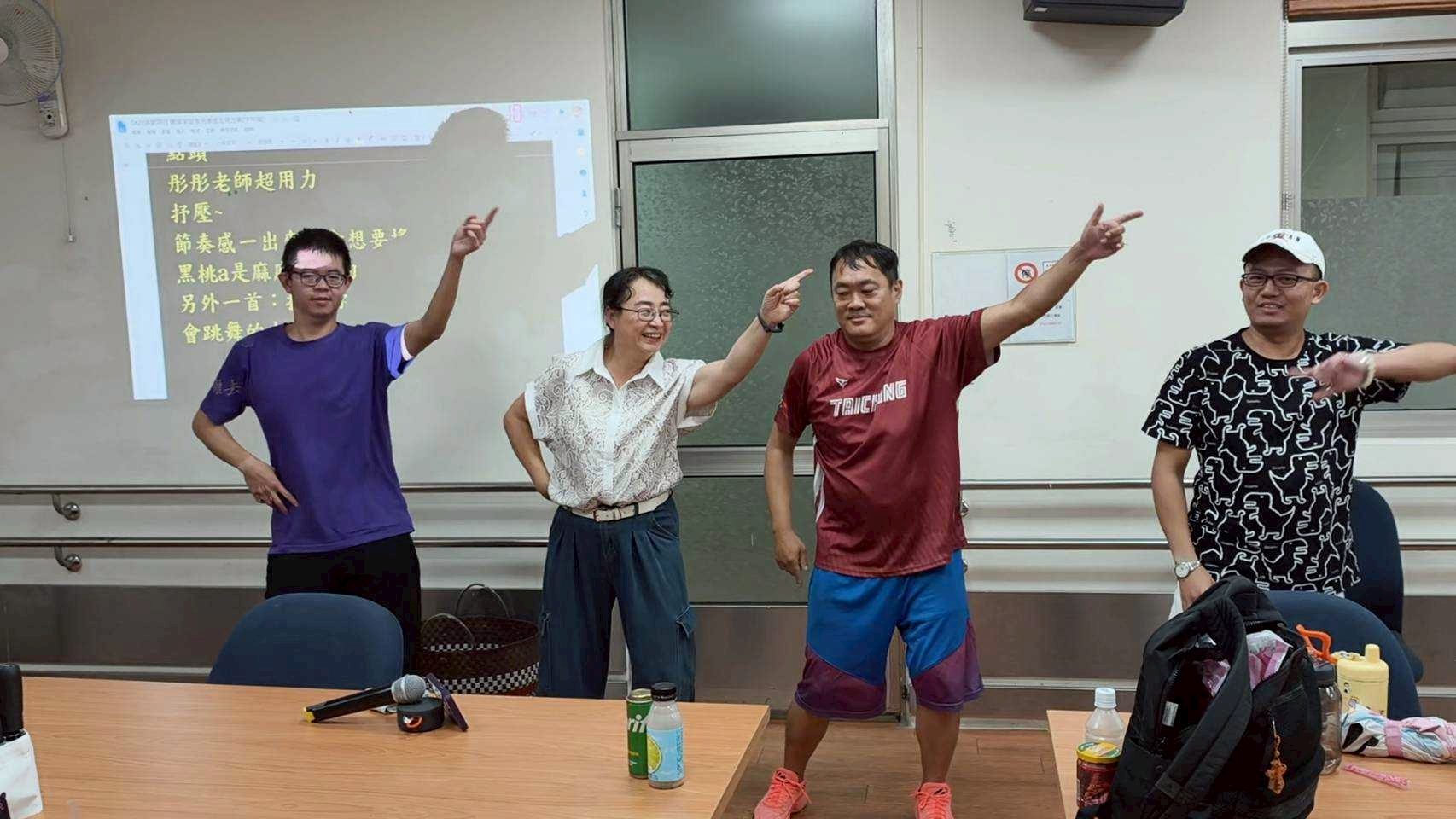 LINE_ALBUM_20260628(日)「共感同行」聽障者家庭多元療癒支持方案。_260630_13