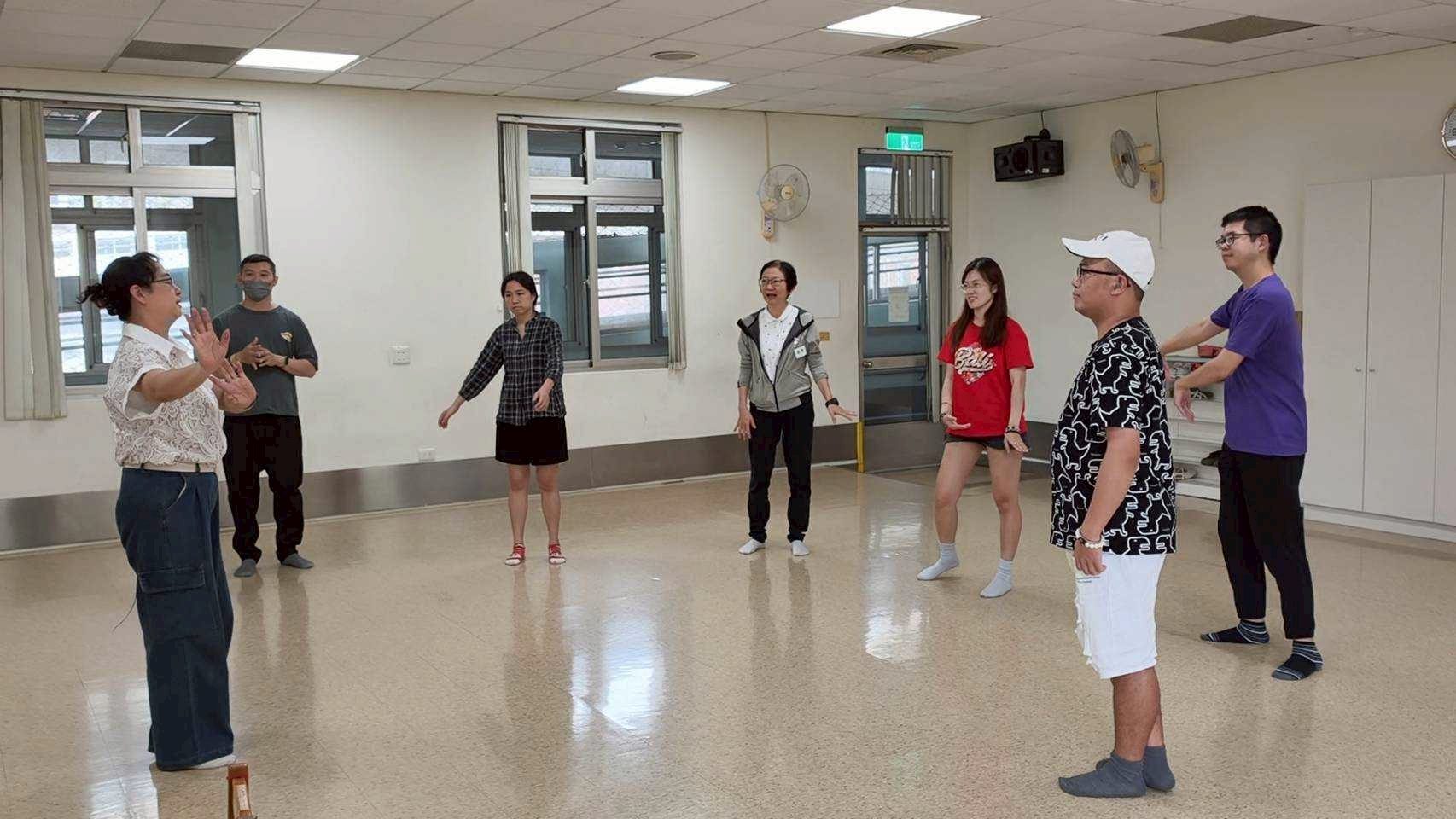 LINE_ALBUM_20260628(日)「共感同行」聽障者家庭多元療癒支持方案。_260630_147