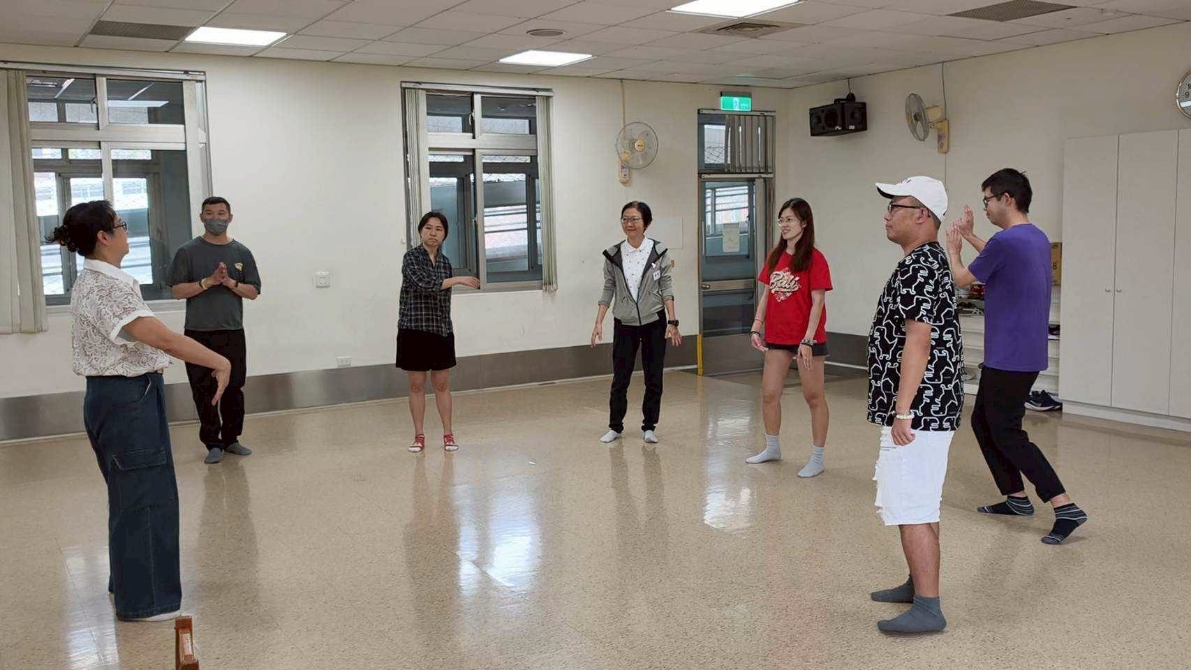 LINE_ALBUM_20260628(日)「共感同行」聽障者家庭多元療癒支持方案。_260630_148