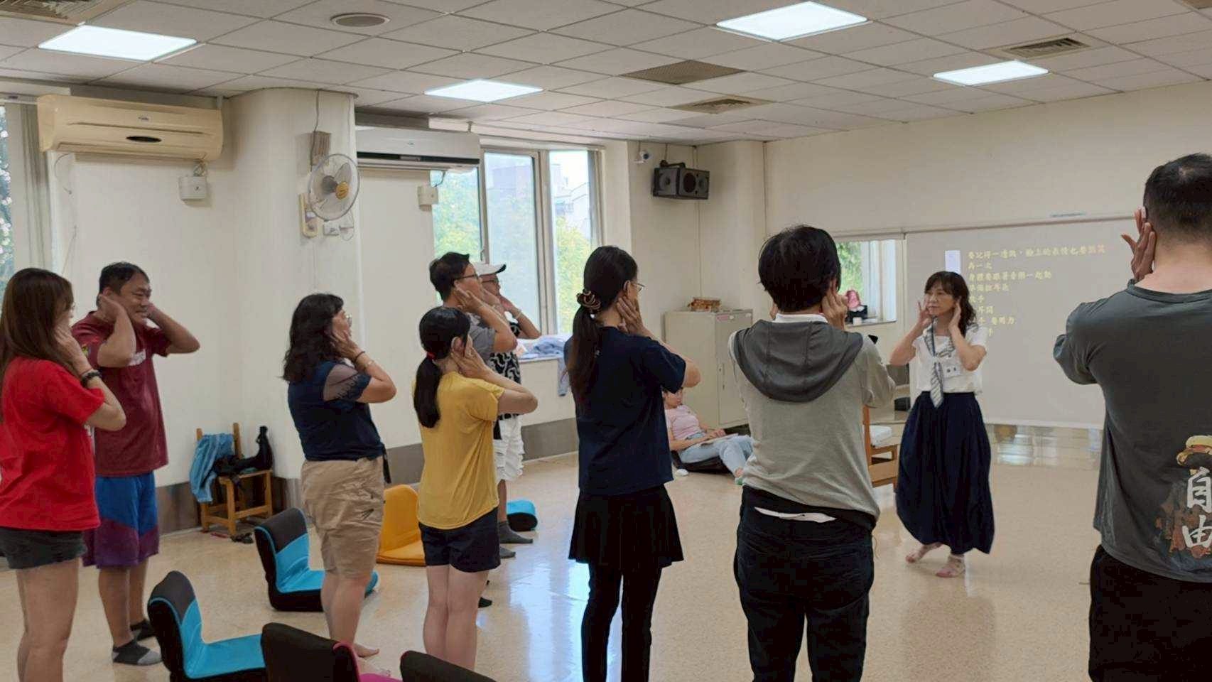 LINE_ALBUM_20260628(日)「共感同行」聽障者家庭多元療癒支持方案。_260630_288