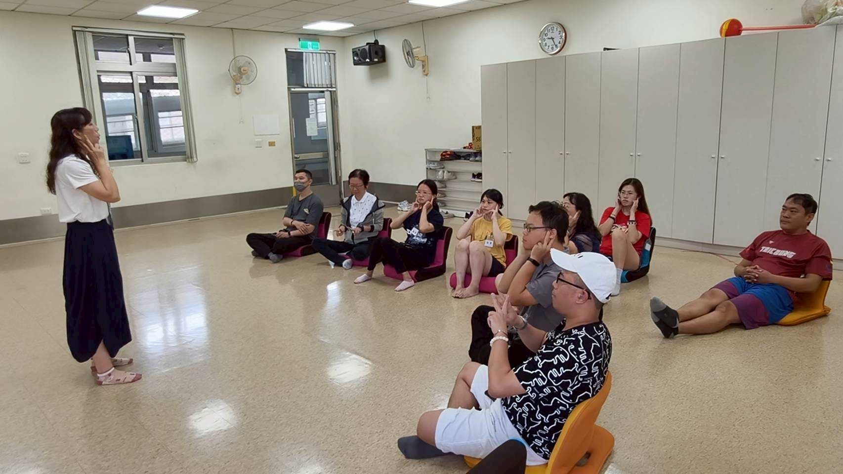 LINE_ALBUM_20260628(日)「共感同行」聽障者家庭多元療癒支持方案。_260630_294