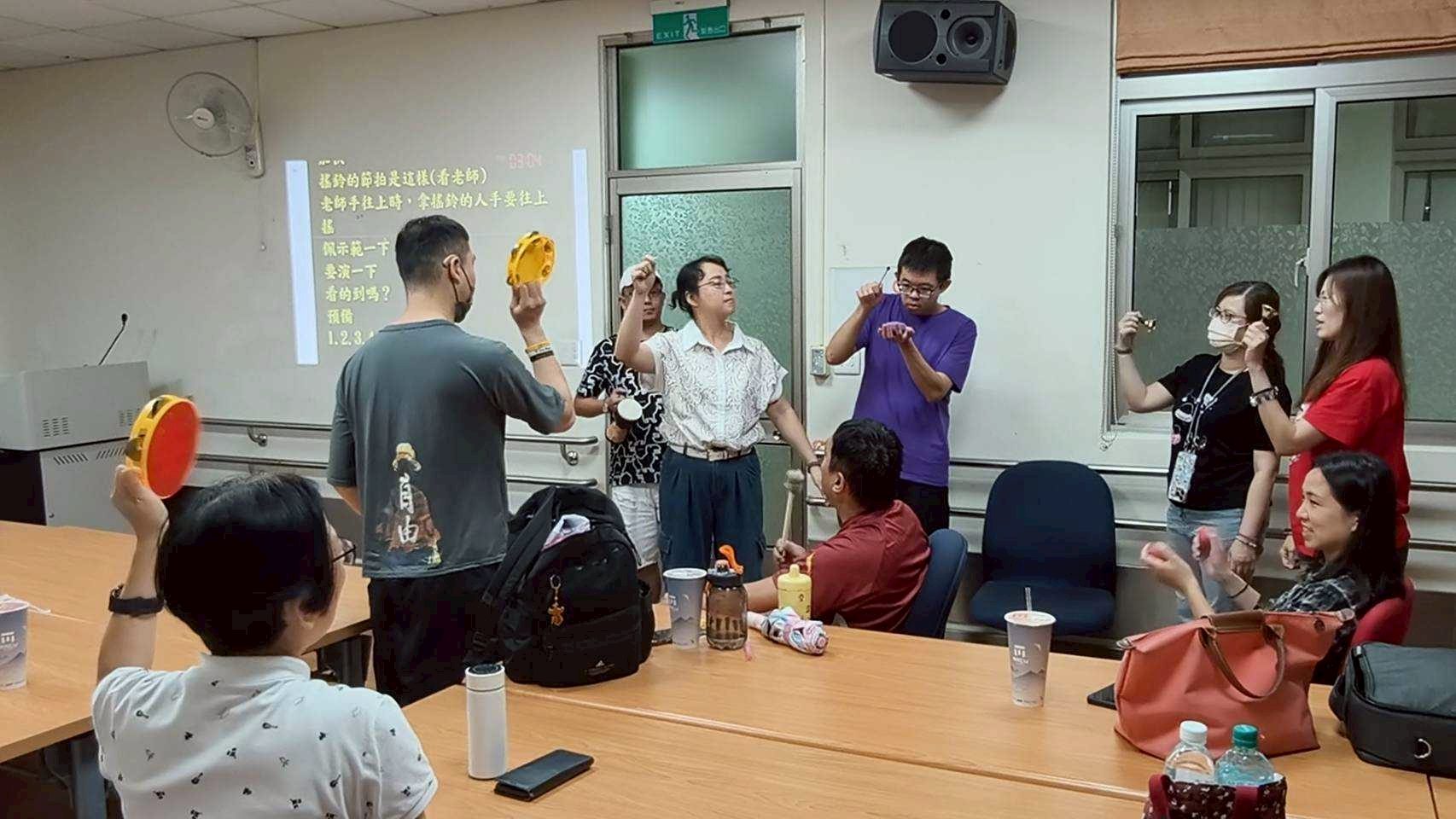 LINE_ALBUM_20260628(日)「共感同行」聽障者家庭多元療癒支持方案。_260630_82