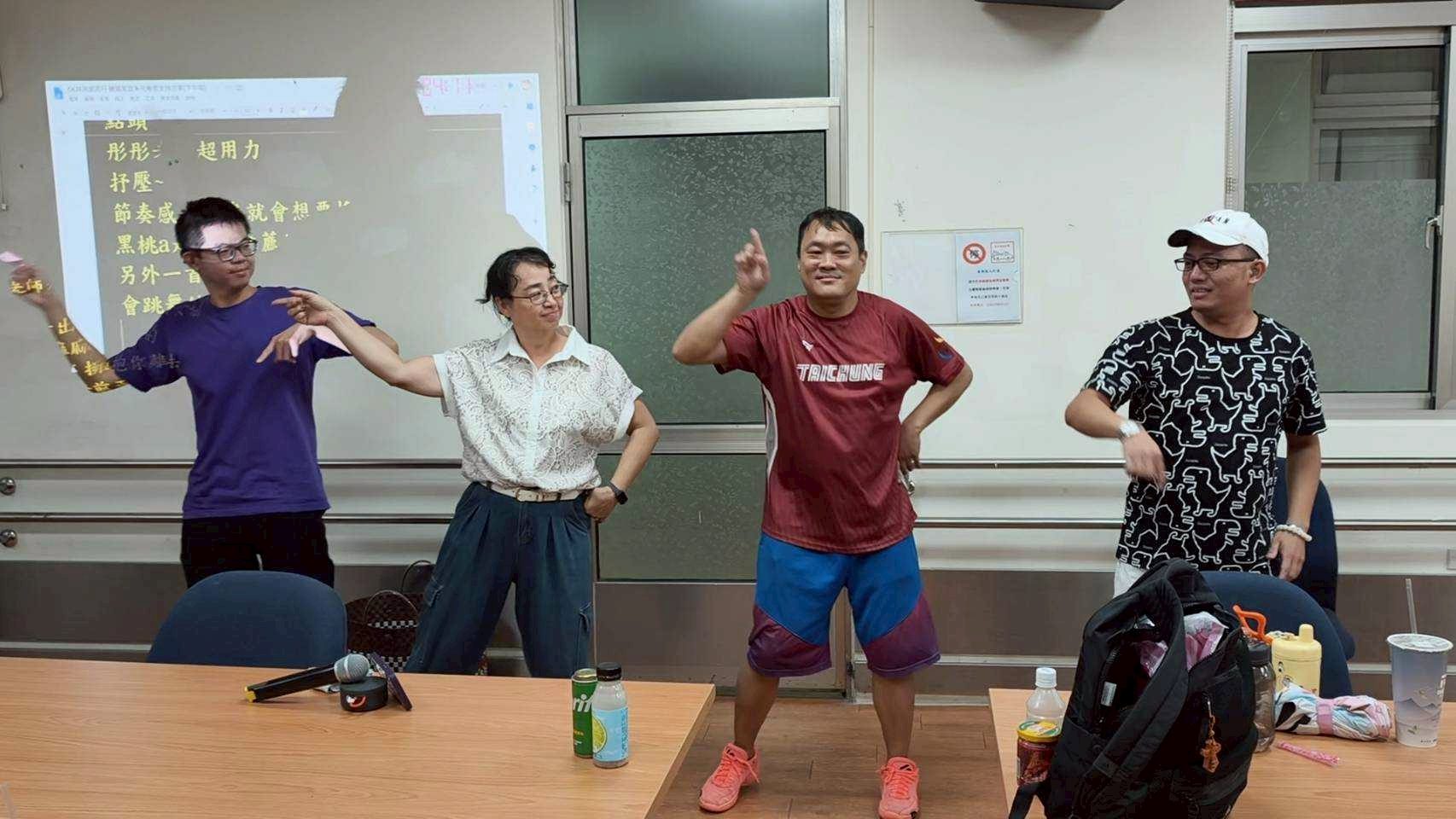 LINE_ALBUM_20260628(日)「共感同行」聽障者家庭多元療癒支持方案。_260630_10