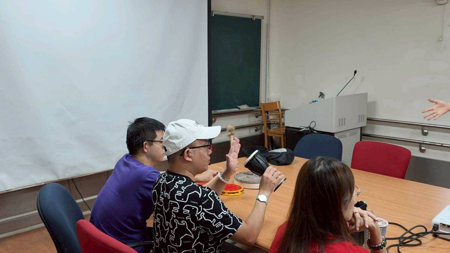 LINE_ALBUM_20260628(日)「共感同行」聽障者家庭多元療癒支持方案。_260630_97