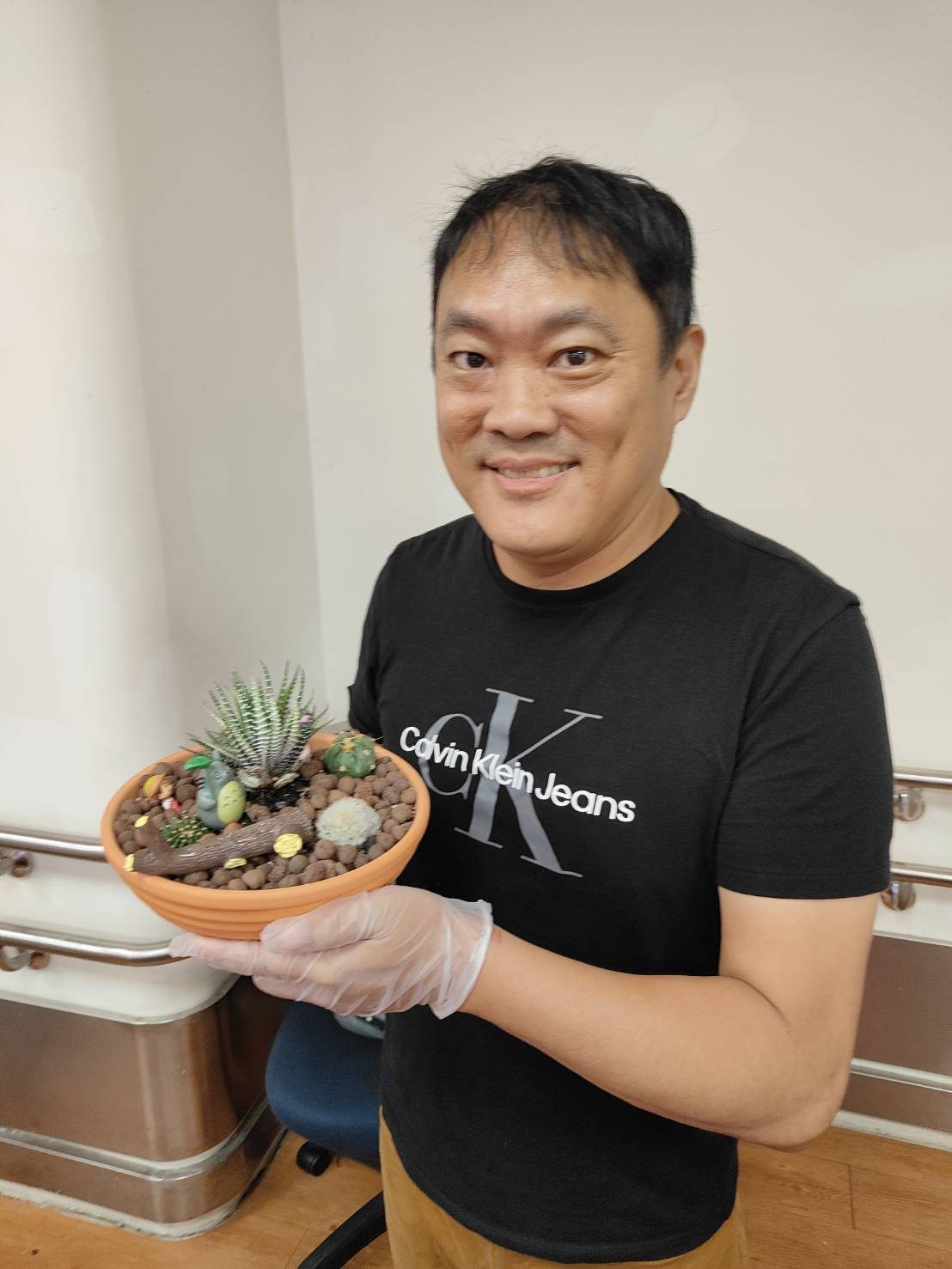 694435_0